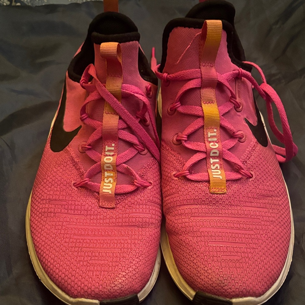 Nike Women's Pink and Black Athletic Shoes